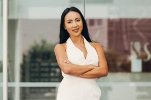Iyia Liu - How to Start, Run and Grow an E-commerce Business